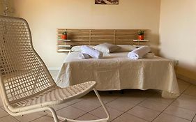 Melissa Suites